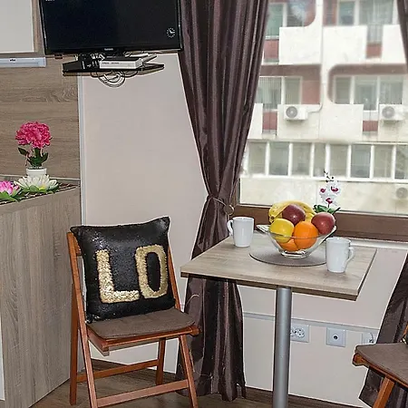 Apartmán Flora Beach 3 *