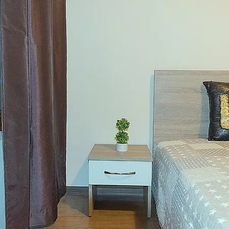 Apartmán Flora Beach 3 *